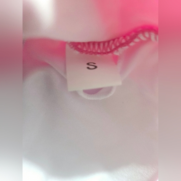 ⭐️3/$15 Hot Pink High Hip 1 Piece Ribbed Swimsuit Womens Small NWOT - Picture 4 of 7